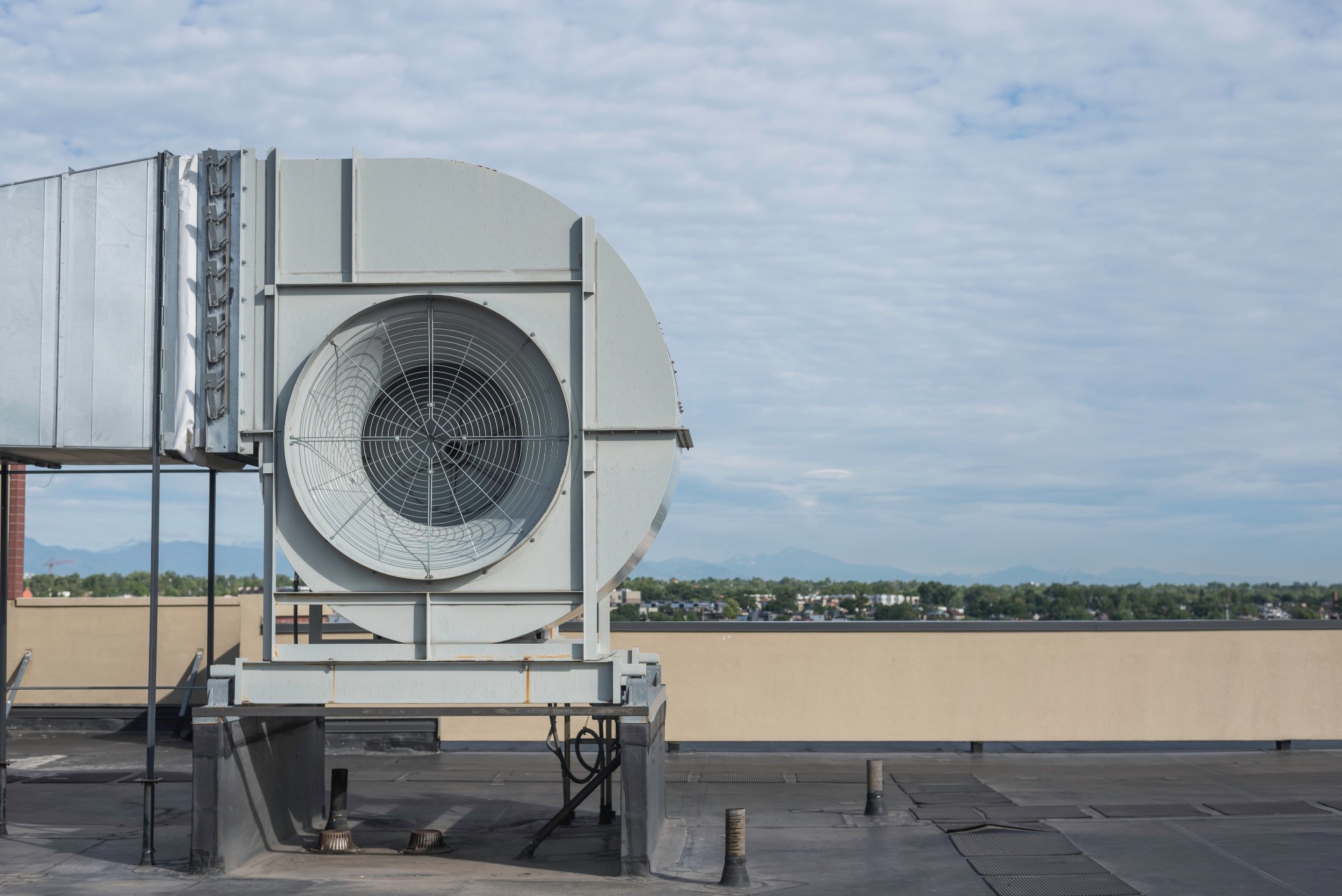 3 Signs it’s Time to Replace Your Exhaust Fan in Your U.S. Home or Business