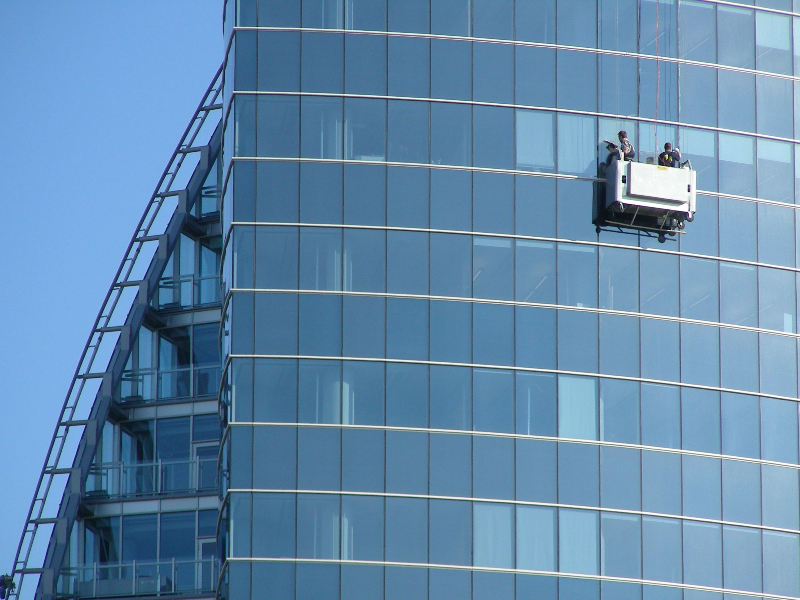 Top 3 Advantages of Investing in Roof Cleaning Services in Puyallup, WA